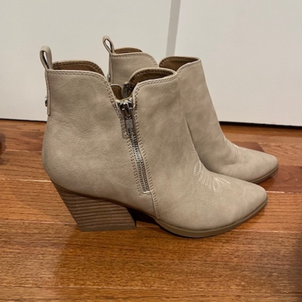 Dolce Vita Tan Suede Booties with White Stitching, Size 7.5